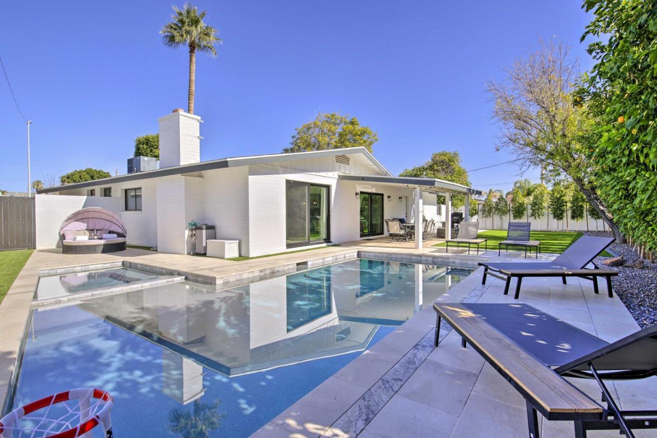 Holiday home Escape - Pool, Jacuzzi And Fire Pit! *